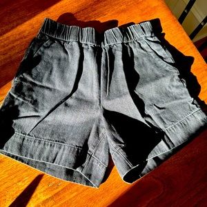 Everlane “The Easy Jean Short”, washed black, Organic Cotton size 6